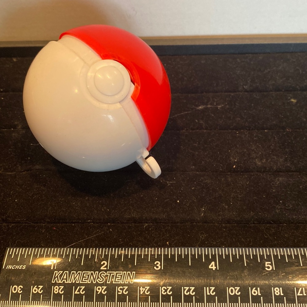 Vintage Pokémon Clip ‘n Go with Prize